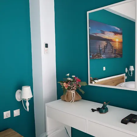 Stef & Stam Nerantzis Hotel Himara