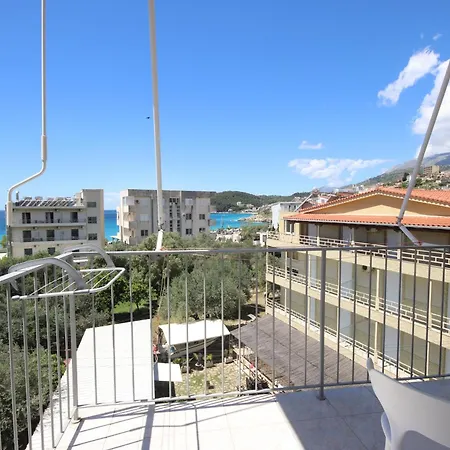 Stef & Stam Nerantzis