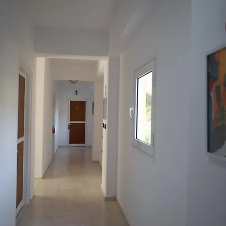 Stef & Stam Nerantzis Hotel