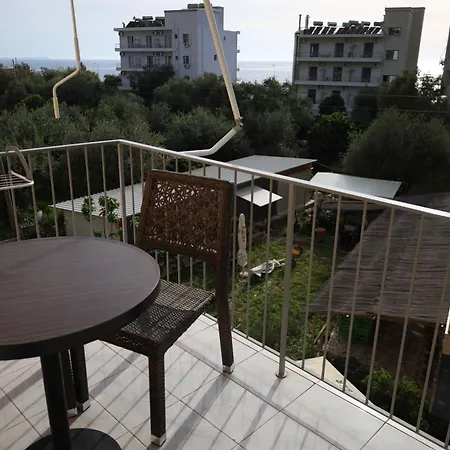 Stef & Stam Nerantzis