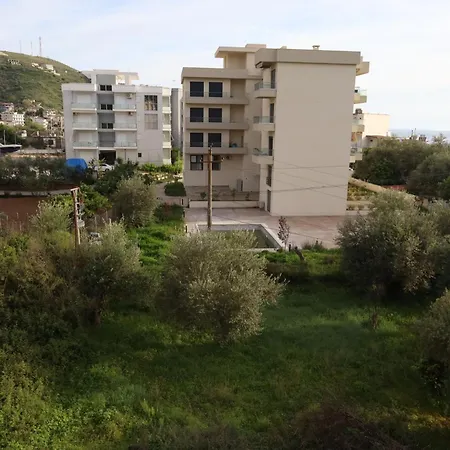 Stef & Stam Nerantzis Hotel *