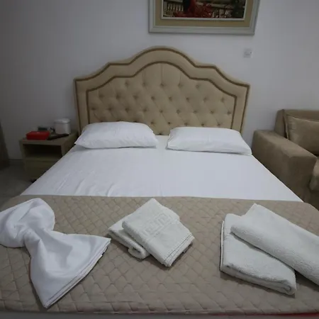 Stef & Stam Nerantzis Hotel Himare